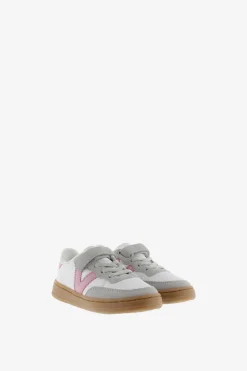 Zapatillas deportivas de ni&ntilde;os con piezas en contraste y cord&oacute;n el&aacute;stico