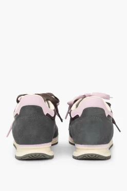 Zapatillas retro Tommy Jeans en marr&oacute;n y rosa